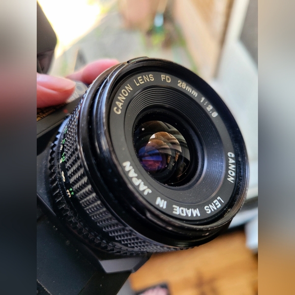 Camera 1984 Canon T70 with Extra Lens - Picture 5 of 11